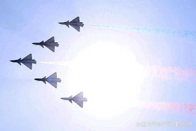 巴外长曝猛料！歼-10C本可团灭15架“阵风”？这场空战震撼全球