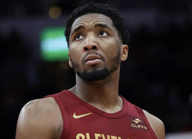 24日NBA焦点战役：东部强队持续强势，火箭勇士迎来生死决战